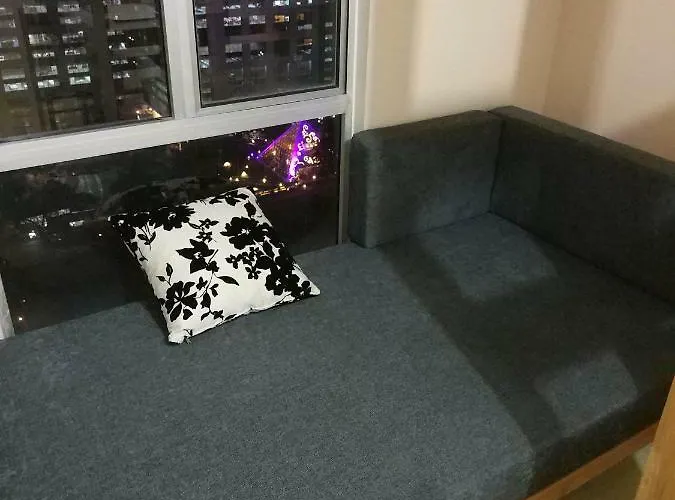 It Park Deluxe 1.5 Bedrooms Apartment Cebu